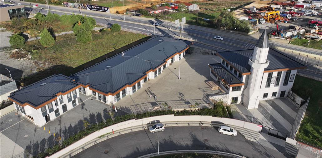 BAŞAKŞEHİR BELEDİYESİ ŞİNASİ ÜNSAL TAZİYEEVİ’NDE HİZMET VERMEYE BAŞLADI