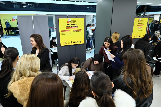 BAŞAKŞEHİR’DE GENÇLERE ÖZEL İSTİHDAM FUARI