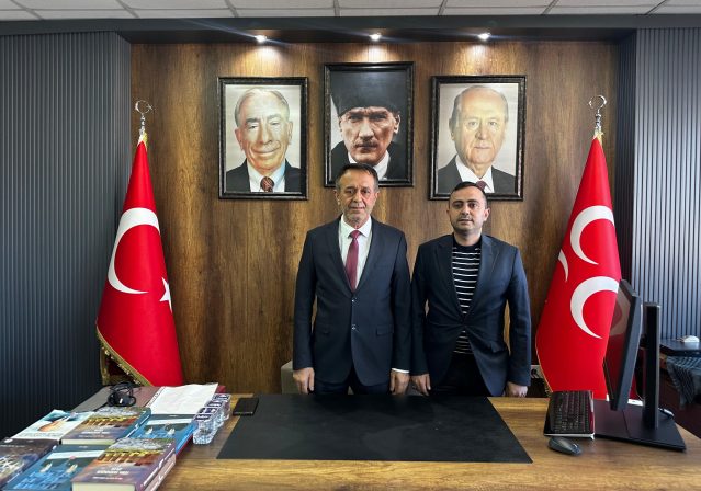 Başakşehir Ülkü Ocakları’ndan MHP İlçe Başkanı Recep Gülbahar’a Hayırlı Olsun Ziyareti