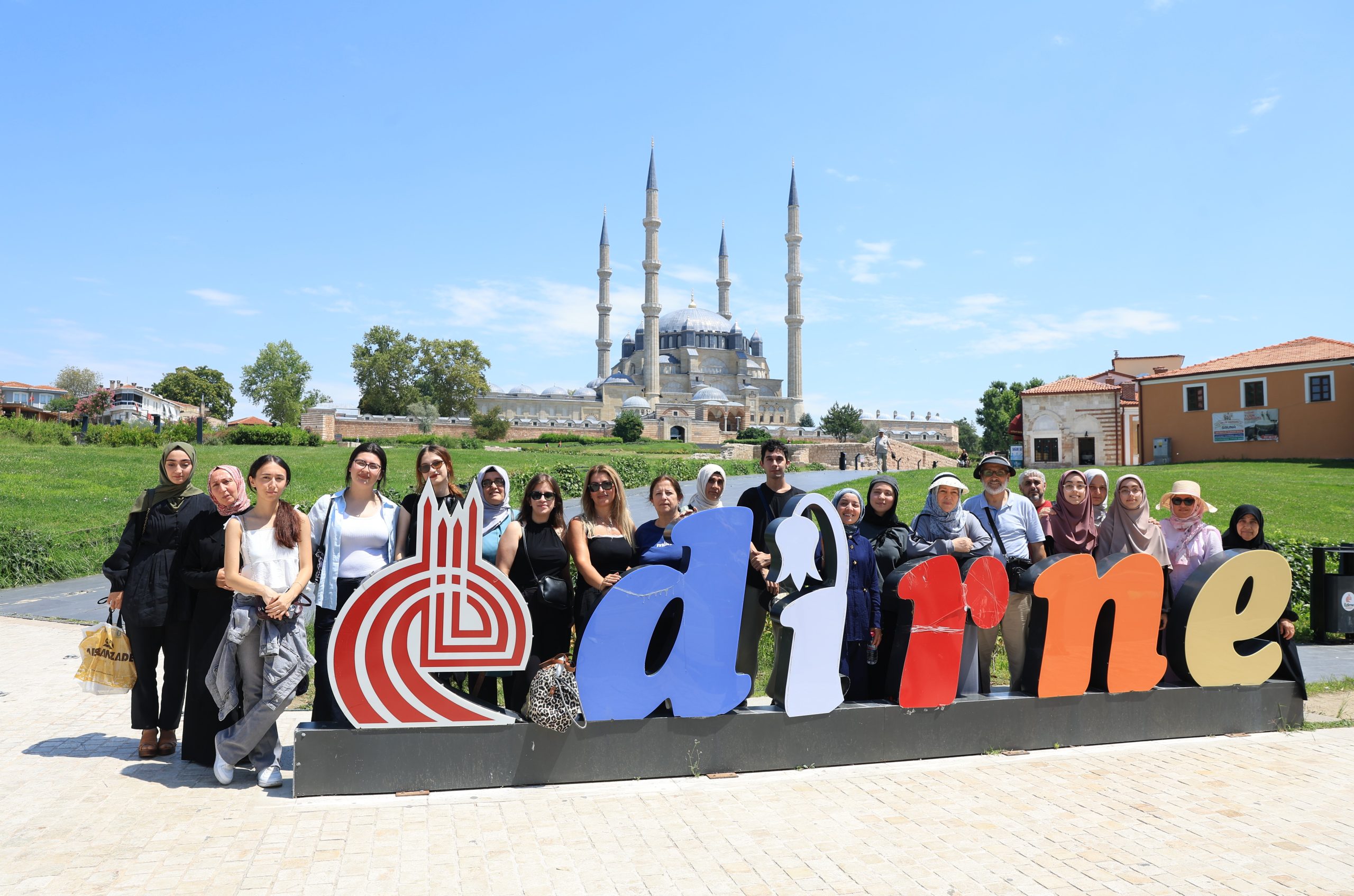 BAŞAKŞEHİR BELEDİYESİ KÜLTÜR GEZİLERİNE YOĞUN İLGİ