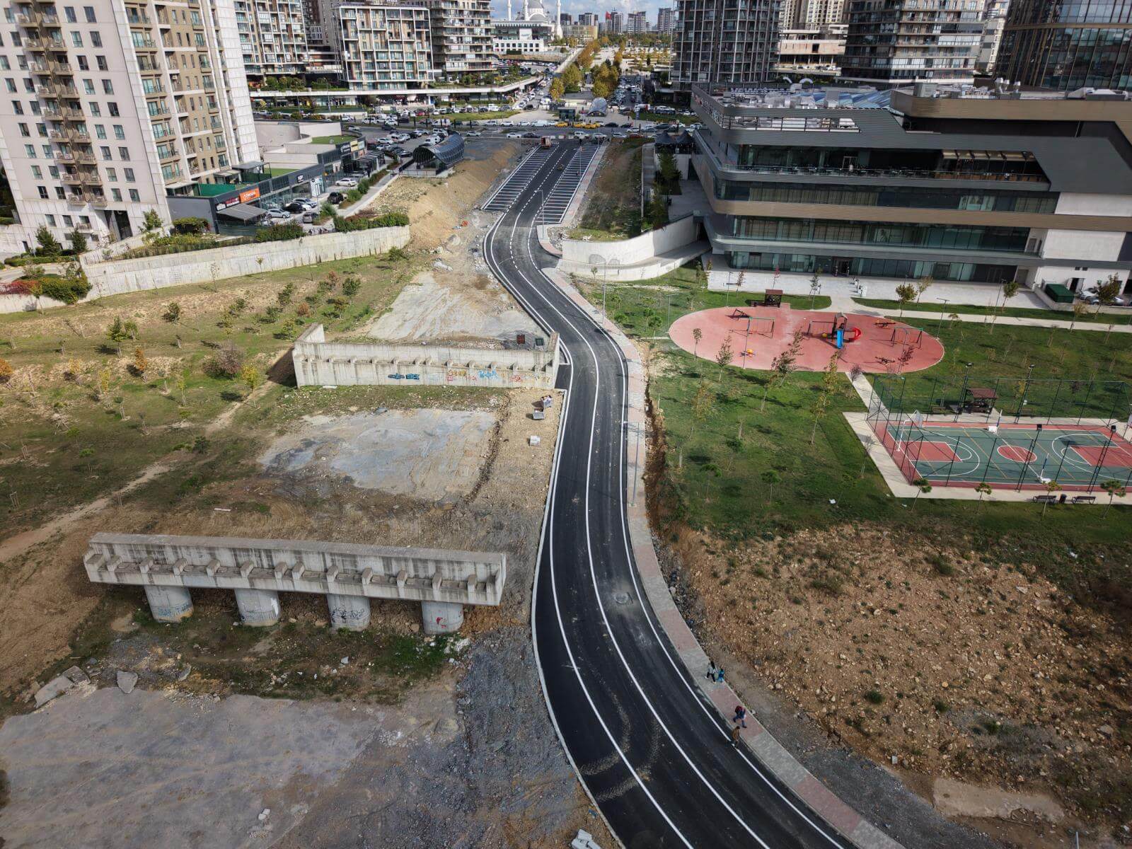BAŞAKŞEHİR’İN ULAŞIM ALTYAPISINI GÜÇLENDİRİYORUZ